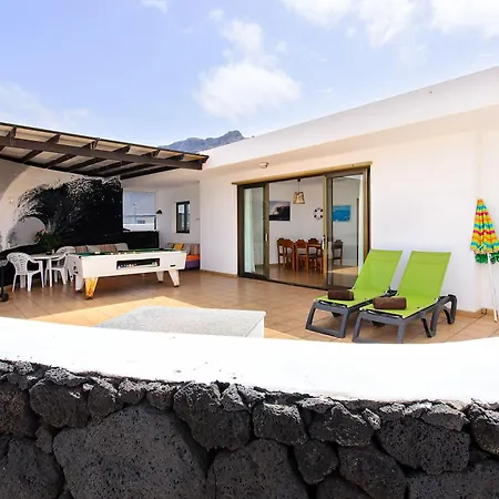 House Semesterbostad *