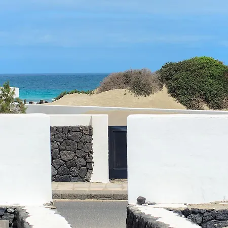 Semesterbostad House *